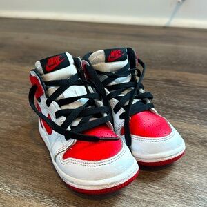 Children’s tennis in excellent condition